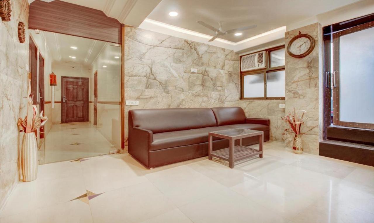 Hotel Cruz Royale Mumbai Bagian luar foto